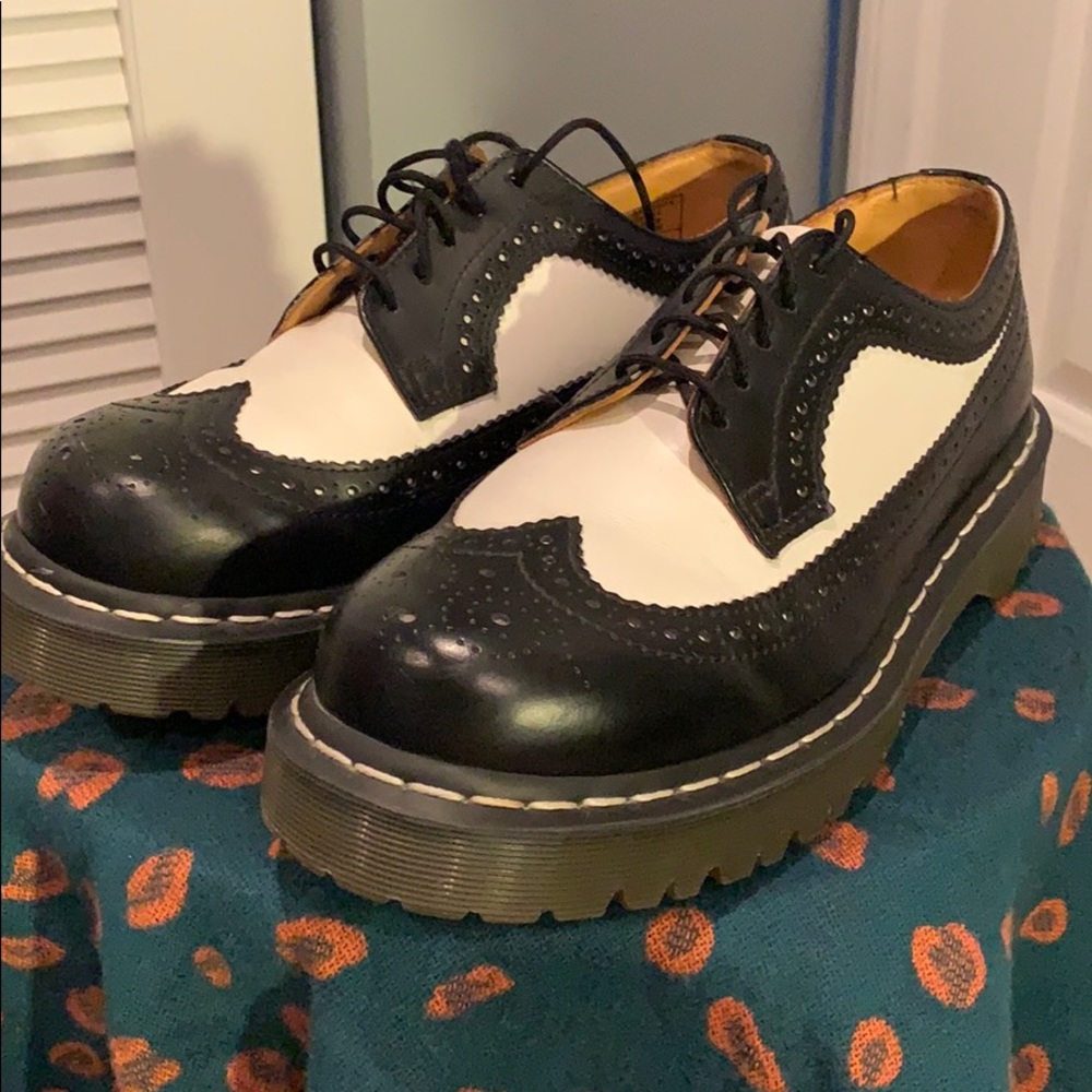 Dr. Martens 3989 Bex Brogue Shoes